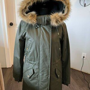 J.Crew Perfect Winter Parka Olive Green with a Faux trimmed Hood Women's sz. XS